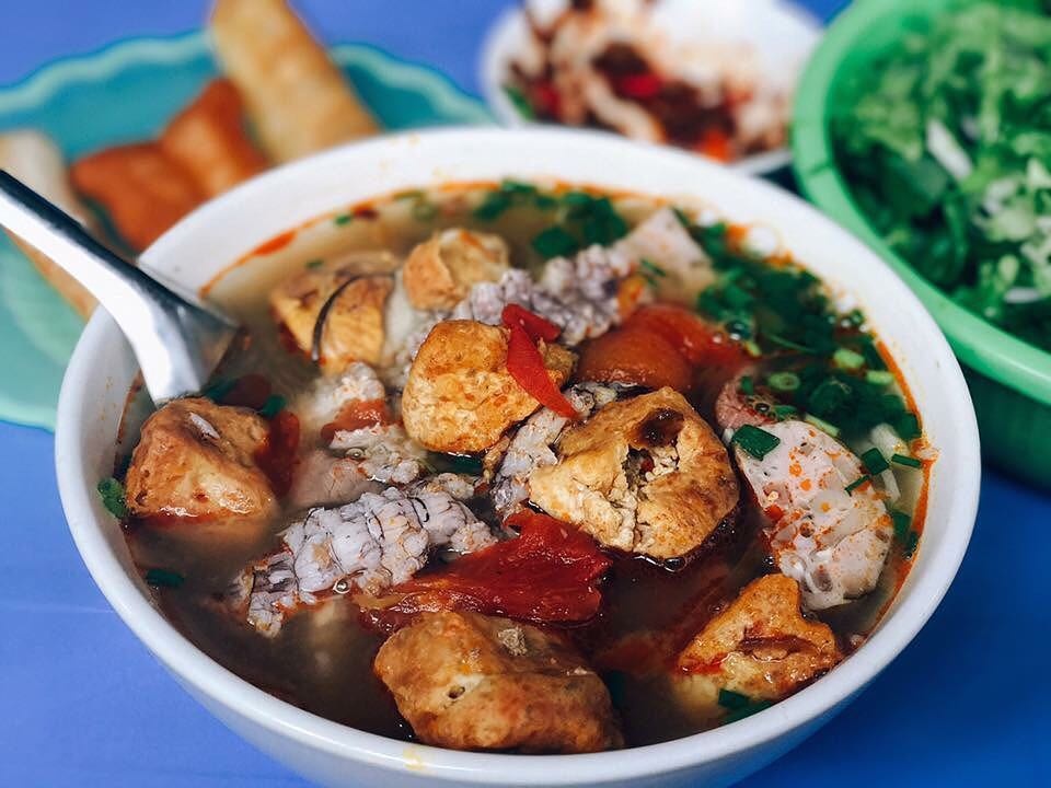 Nhung hang bun rieu ngon hut khach o Ha Noi hinh anh