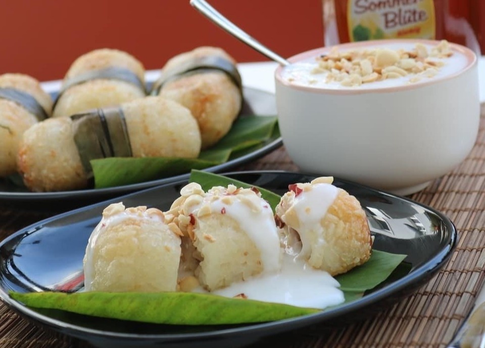 Chuoi nep nuong va 4 mon an vat tu chuoi de lam tai nha hinh anh