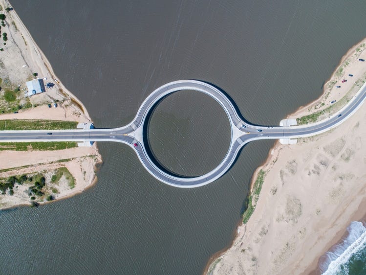 Cầu Vàng xuất hiện trên báo nước ngoài ảnh 3 Cau Vang xuat hien tren bao nuoc ngoai anh 3