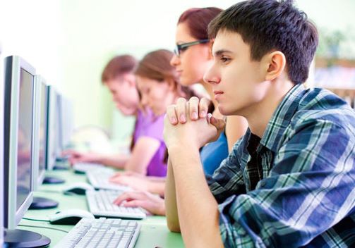 10 truong dao tao Khoa hoc may tinh duoc nha tuyen dung danh gia cao hinh anh