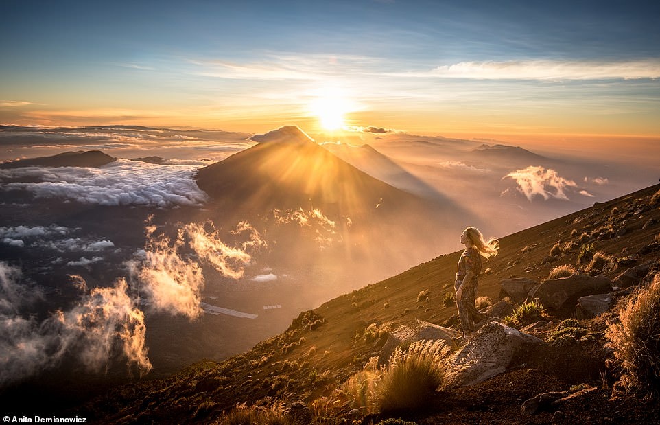 nhiep anh gia di khap the gioi de chup anh trang phuc truyen thong anh 3