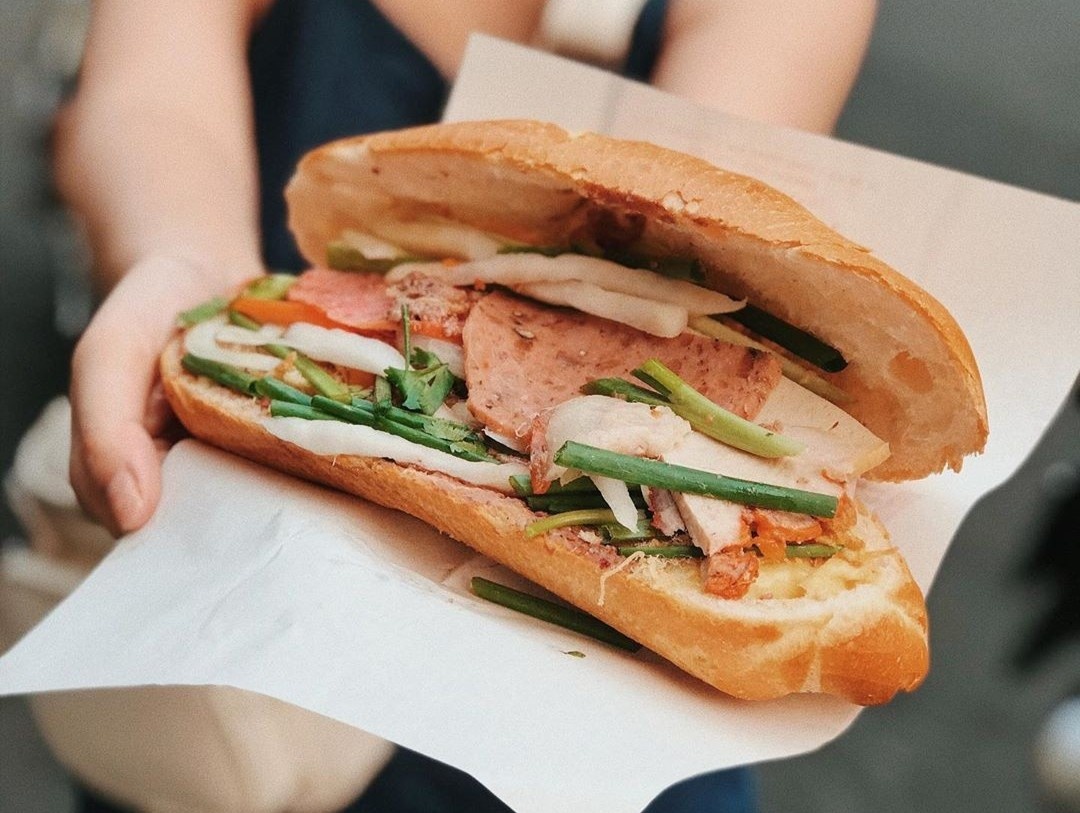 Nhung tiem banh mi lau doi ngon co tieng o TP.HCM hinh anh