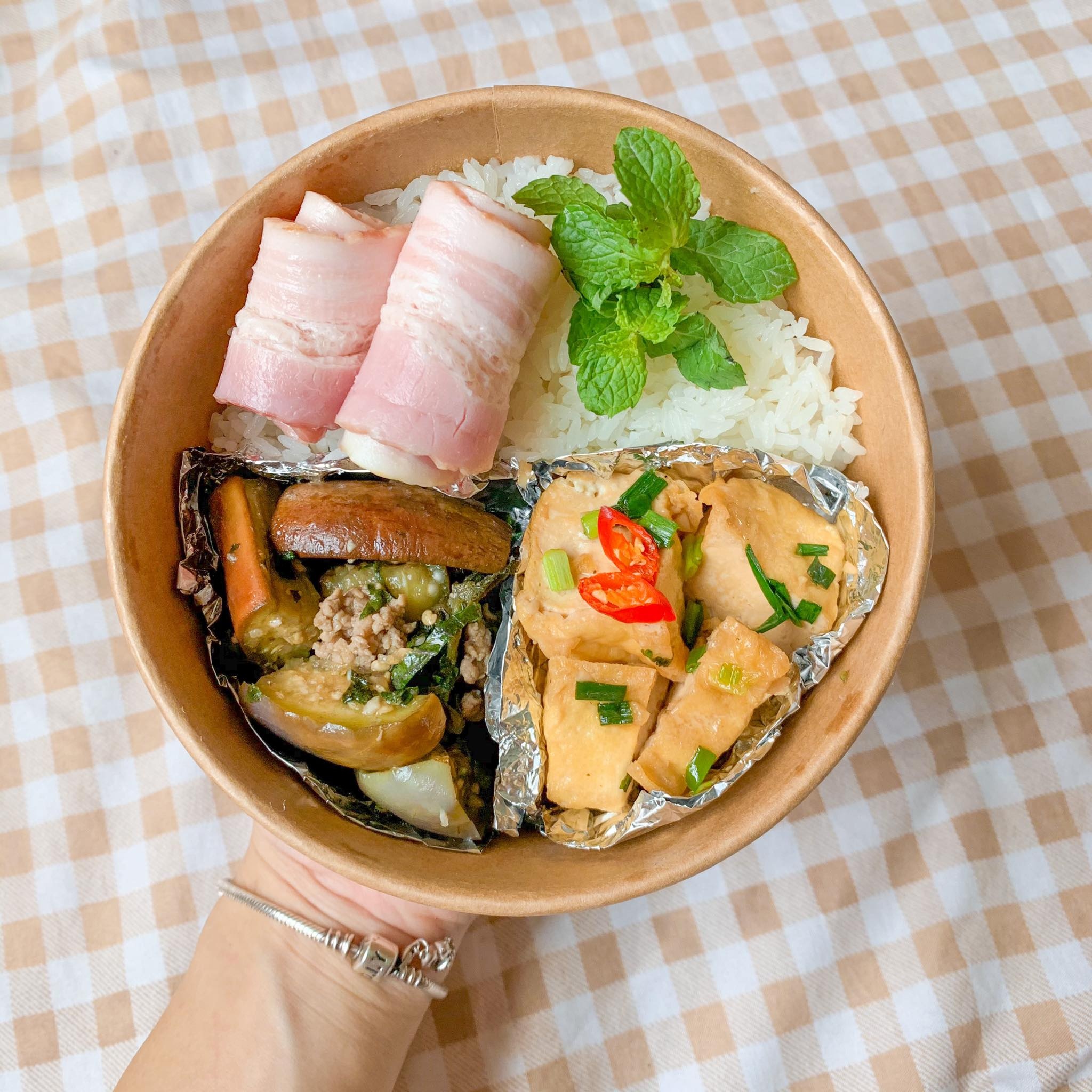 hộp cơm cho dân văn phòng ảnh 3 hop com cho dan van phong anh 3