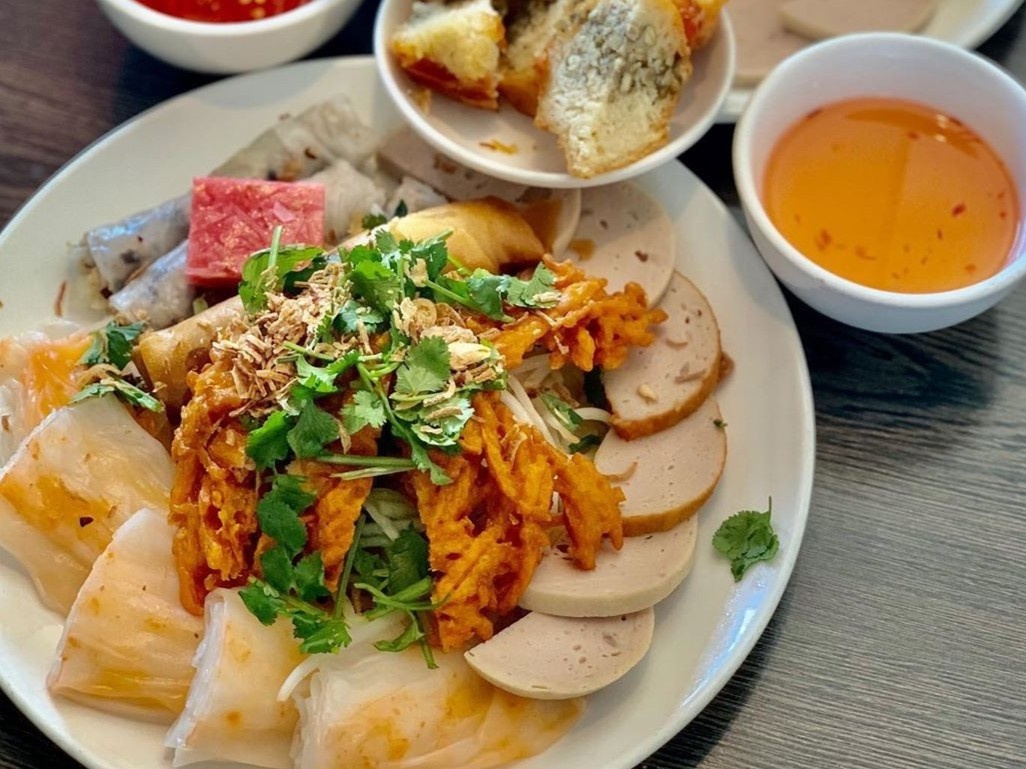 4 quan banh cuon thu hut tin do am thuc o Sai thanh hinh anh