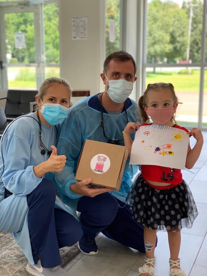 be gai tang banh cho bac si anh 2