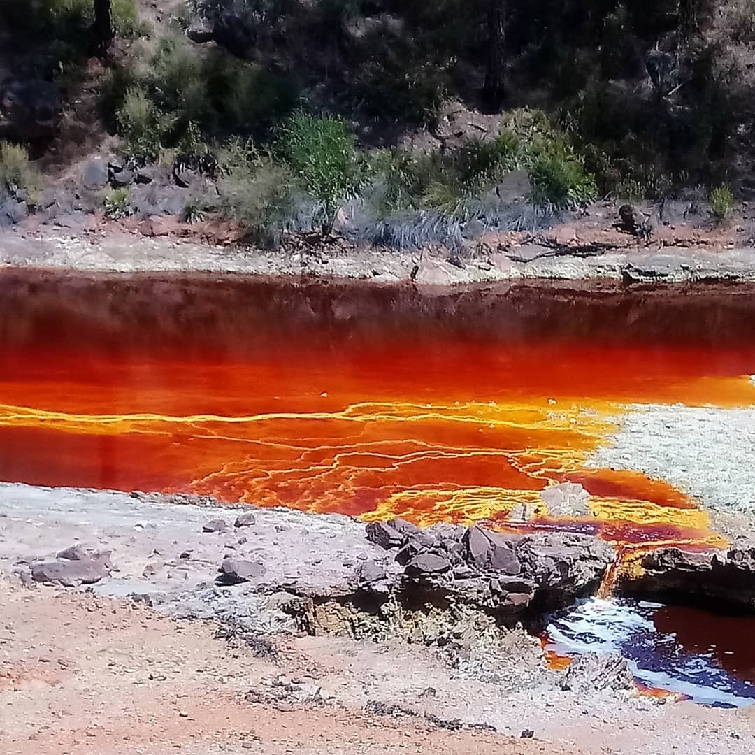 ho nuoc mau la anh 3