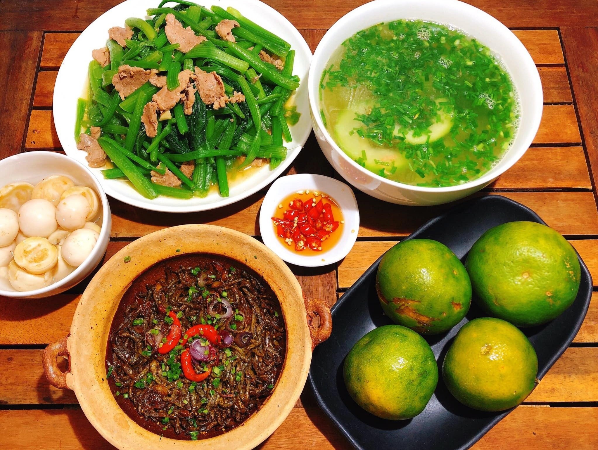 Goi y mam com toi ca tuan du dinh duong hinh anh