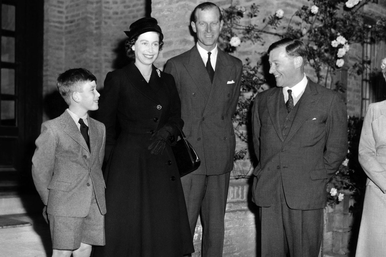 con chau hoang gia di hoc anh 5