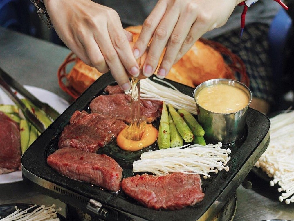 Nhung quan bo nuong gia binh dan o TP.HCM hinh anh