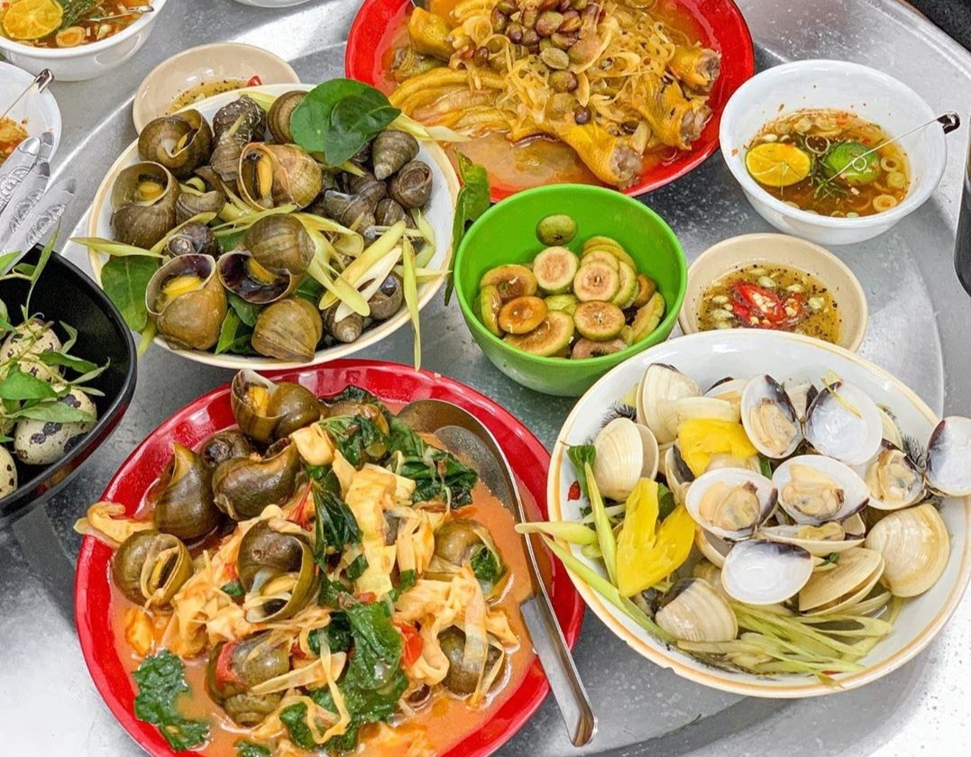 Nhung quan oc nong cho ngay mua o Ha Noi hinh anh