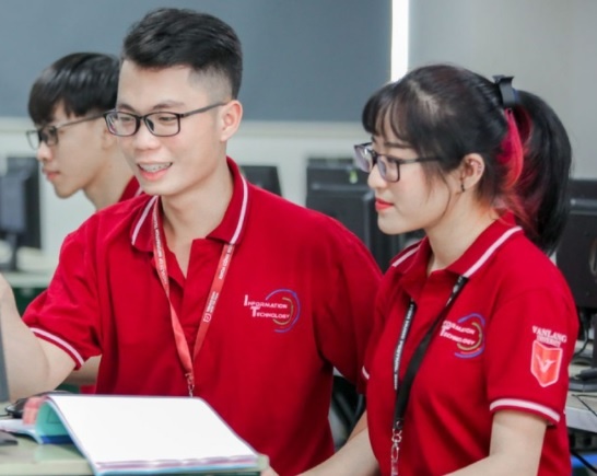 Diem chuan cac truong dai hoc tu thuc bien dong qua tung nam hinh anh