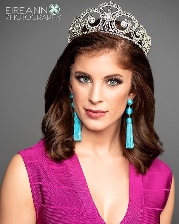 giáo viên nổi tiếng nhờ ngoại hình ảnh 5 giao vien noi tieng nho ngoai hinh anh 5