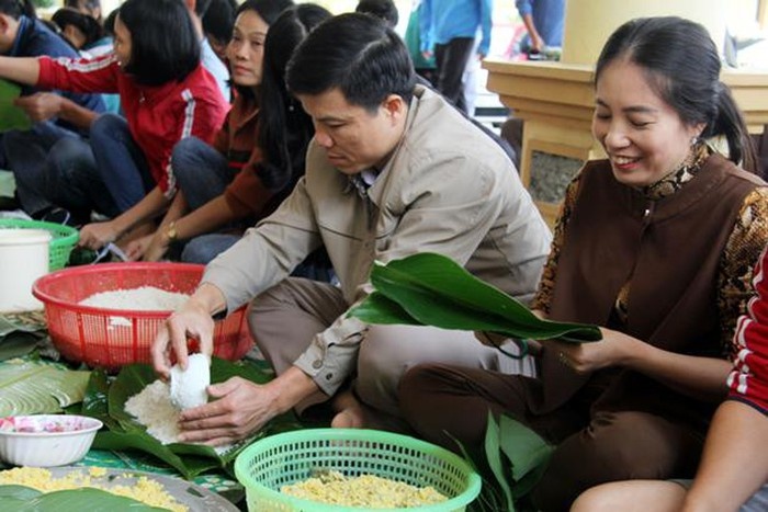 học sinh ủng hộ miền Trung ảnh 4 hoc sinh ung ho mien Trung anh 4