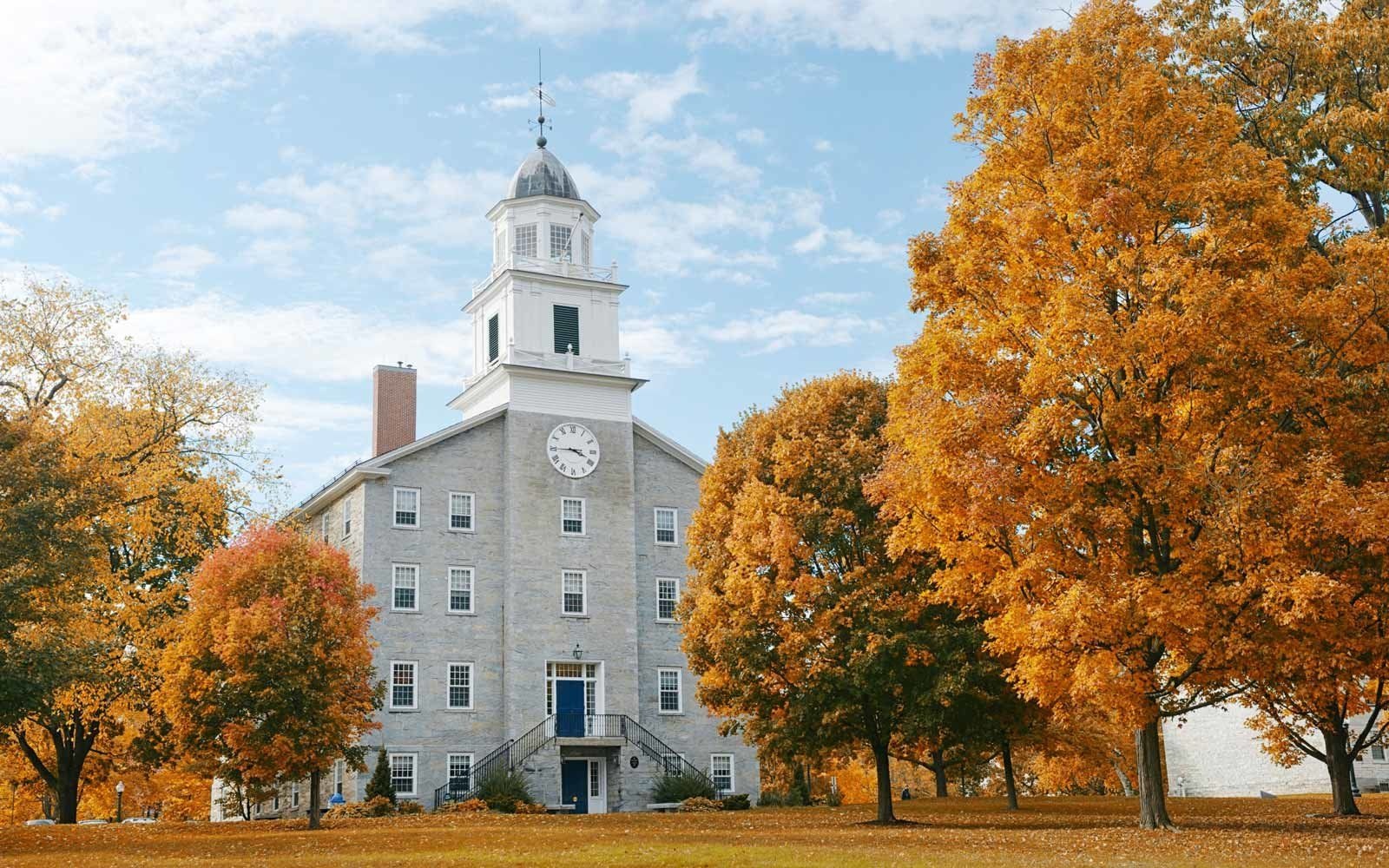 truong dai hoc dep vao mua thu anh 7