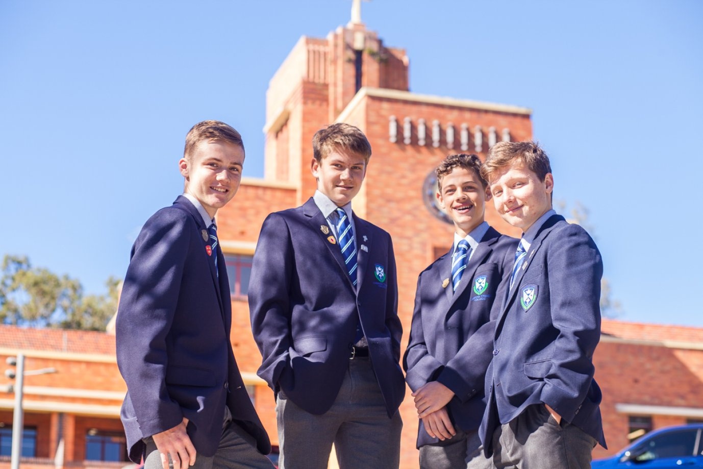 dong phuc nam sinh anh 2