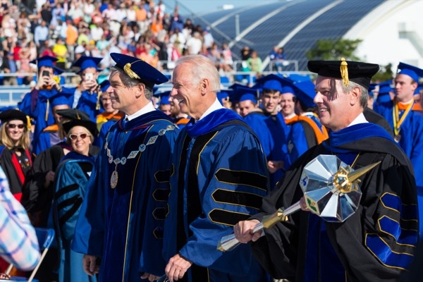 trường đại học ông Joe Biden theo học ảnh 3 truong dai hoc ong Joe Biden theo hoc anh 3