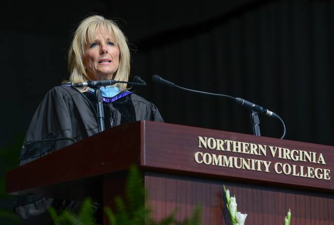 sinh vien noi ve ba Jill Biden anh 1