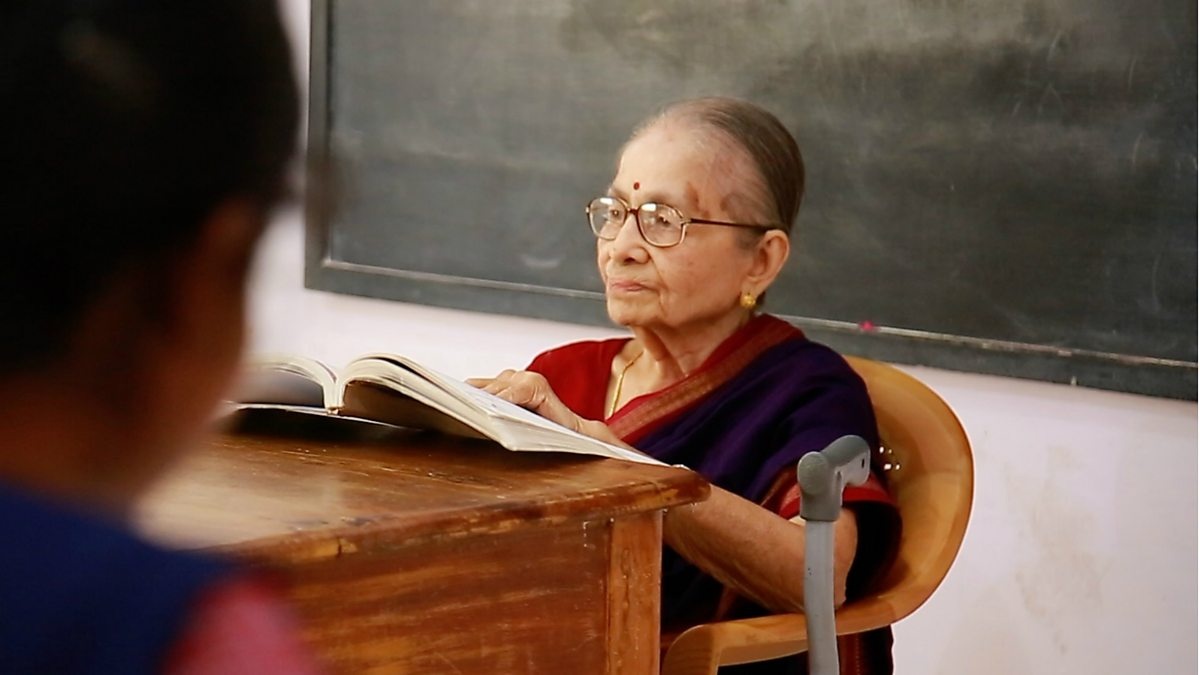 giao vien lap ky luc anh 2