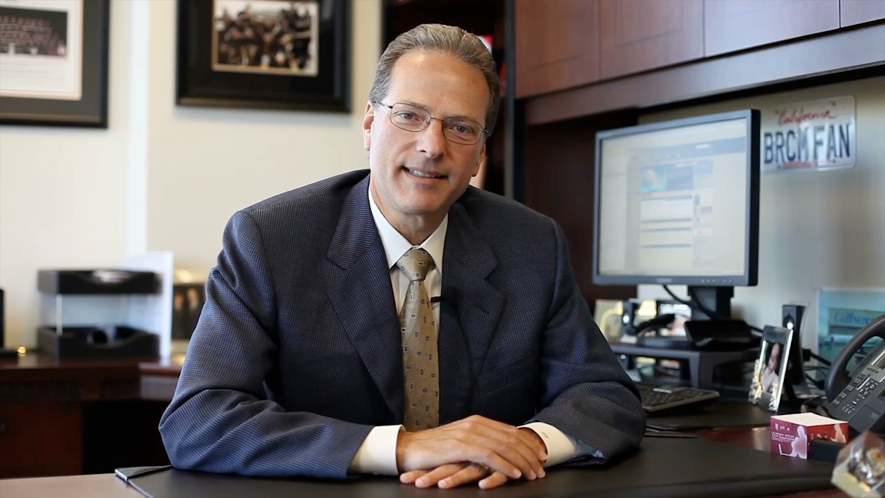 ty phu tung la giao vien anh 5