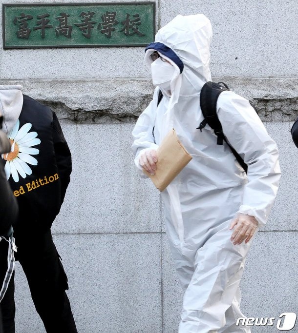 ky thi dai hoc o Han Quoc anh 4