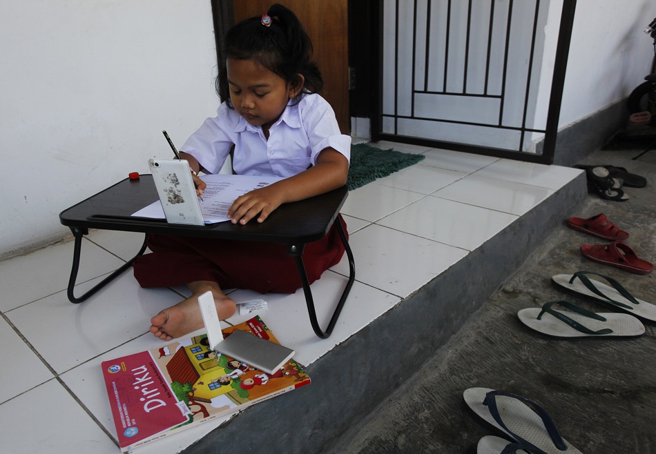 giao duc thay doi do covid-19 anh 1