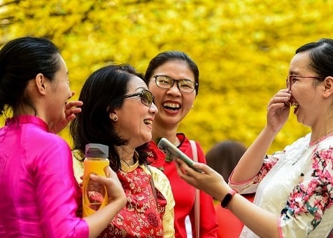 Co truong dai hoc thuong Tet 70 trieu dong hinh anh