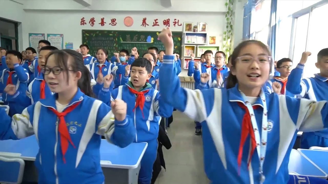 Bai tap the duc chong ret cua hoc sinh Trung Quoc hinh anh