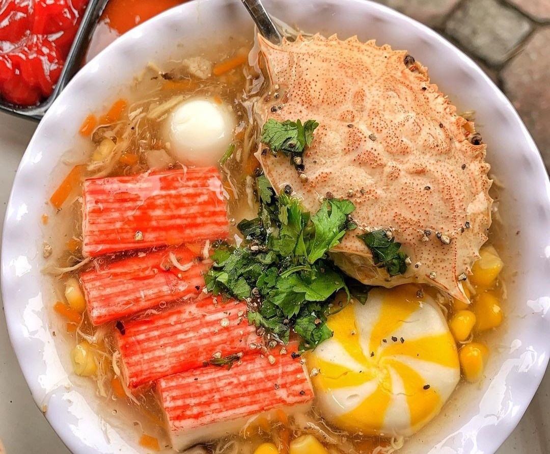 Quan sup nong o Ha Noi cho ngay lanh gia hinh anh