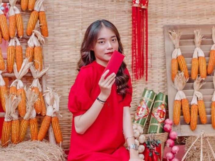 Check-in quan ca phe co khong khi Tet som o TP.HCM hinh anh