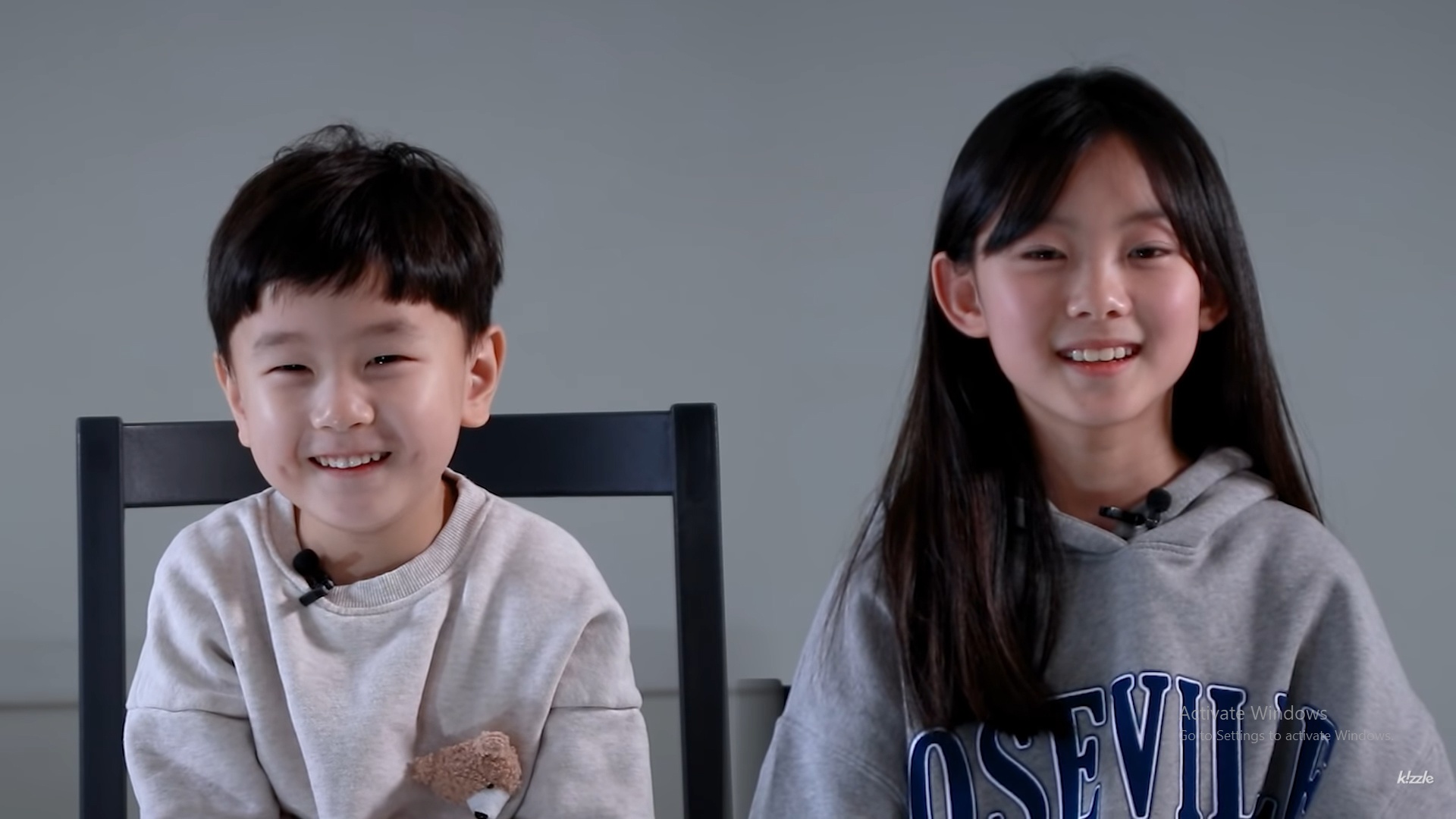 Tre em Han Quoc nghi gi khi chung kien nguoi lon cu xu tho lo? hinh anh