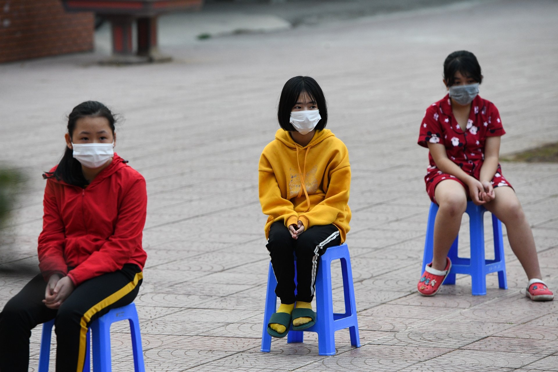 5 truong hoc tro thanh diem cach ly tap trung hinh anh