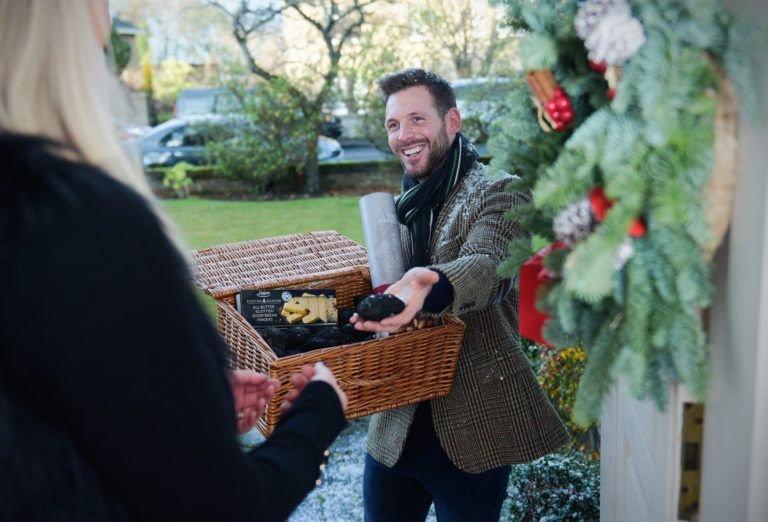 Dat nuoc nao o chau Au co tuc xong dat ngay Tet giong Viet Nam hinh anh