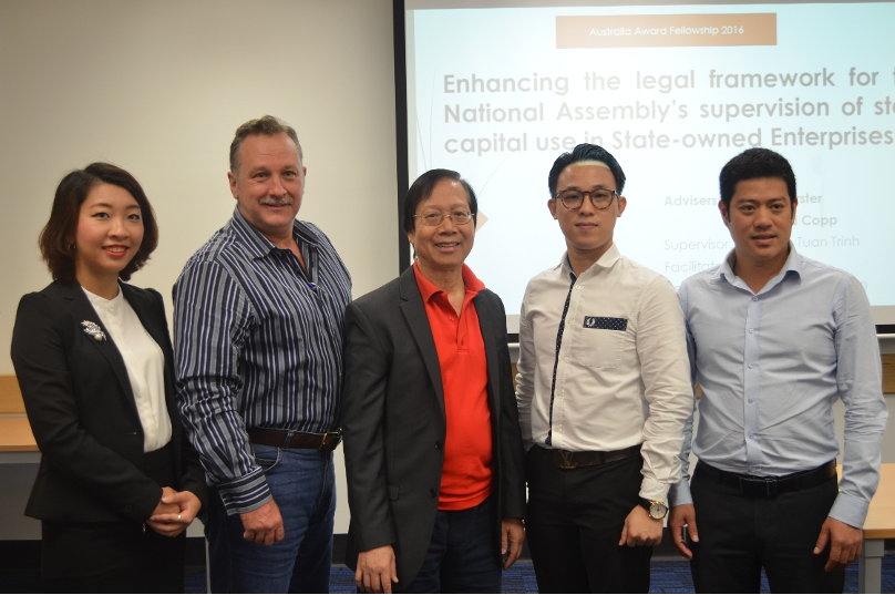 Tien si tre va uoc mo nang tam tri thuc Viet hinh anh