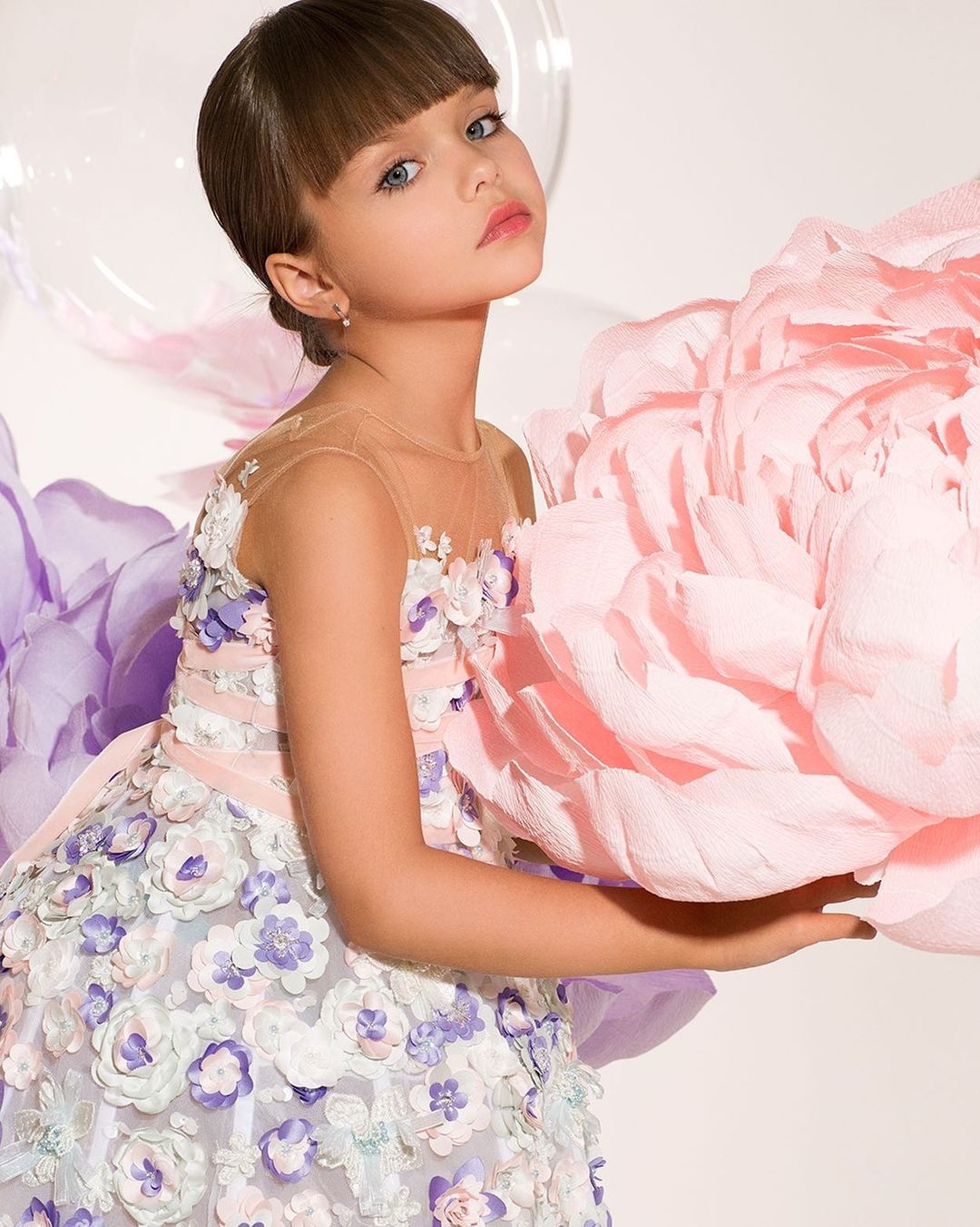 cuoc song cua be gai dep nhat the gioi anh 6