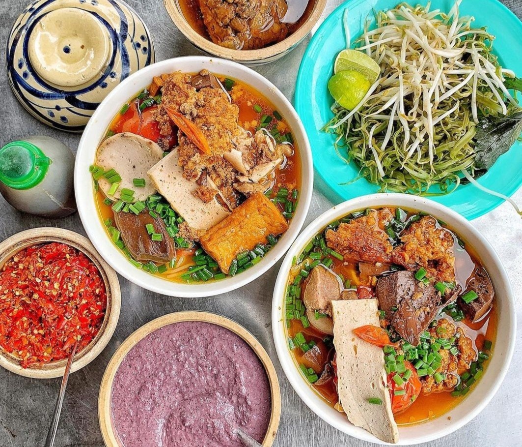 3 quan bun rieu ngon o TP.HCM hinh anh