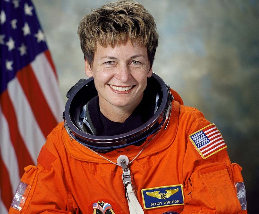 ky luc ve cac nu phi hanh gia anh 3