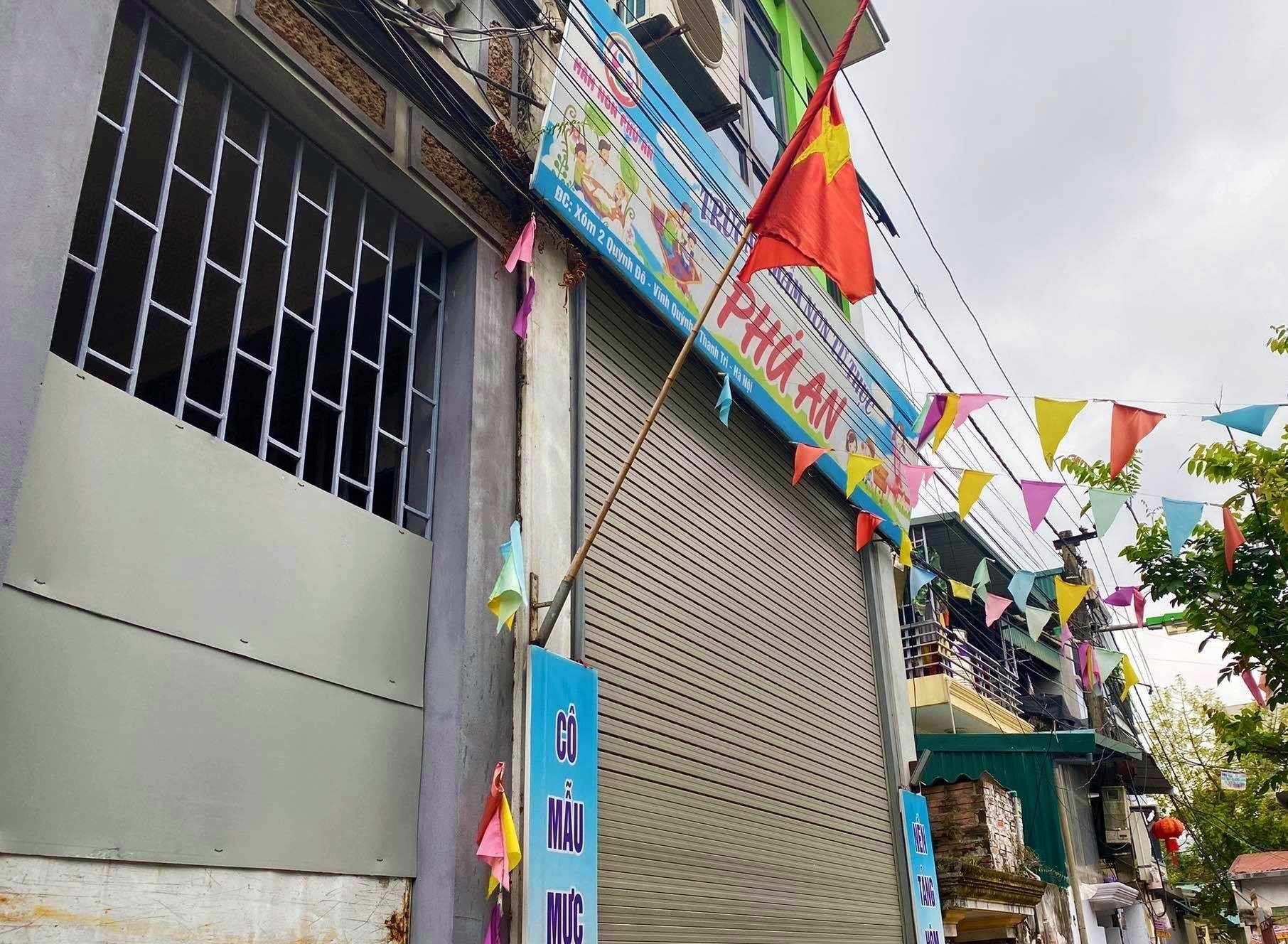 Tam dinh chi nhom lop co em be 2 tuoi tu vong hinh anh