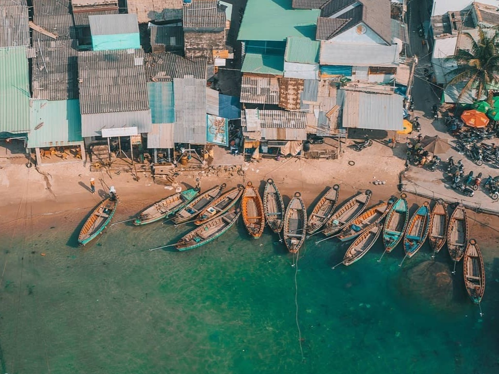 Nhung hon dao hut khach co ten cac loai trai cay hinh anh