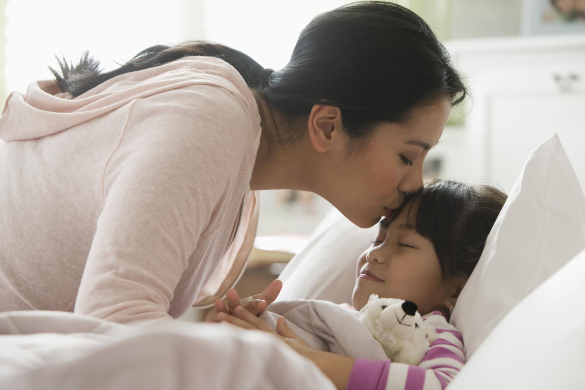 điều nên nói với trẻ trước khi ngủ ảnh 2 dieu nen noi voi tre truoc khi ngu anh 2