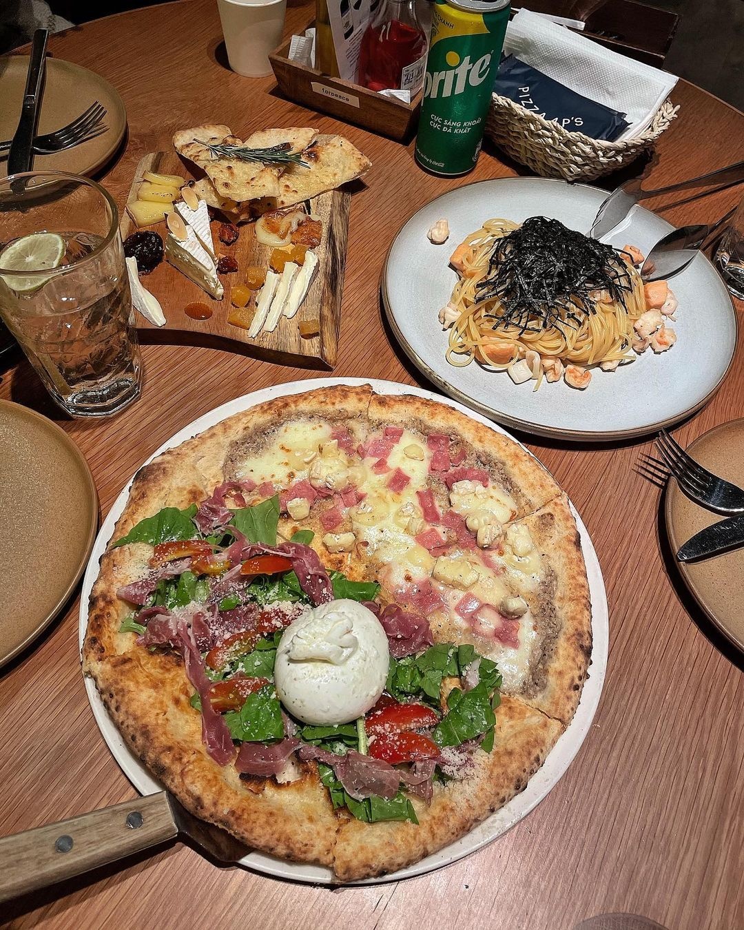 pizza nướng củi ở TP.HCM ảnh 2 pizza nuong cui o TP.HCM anh 2