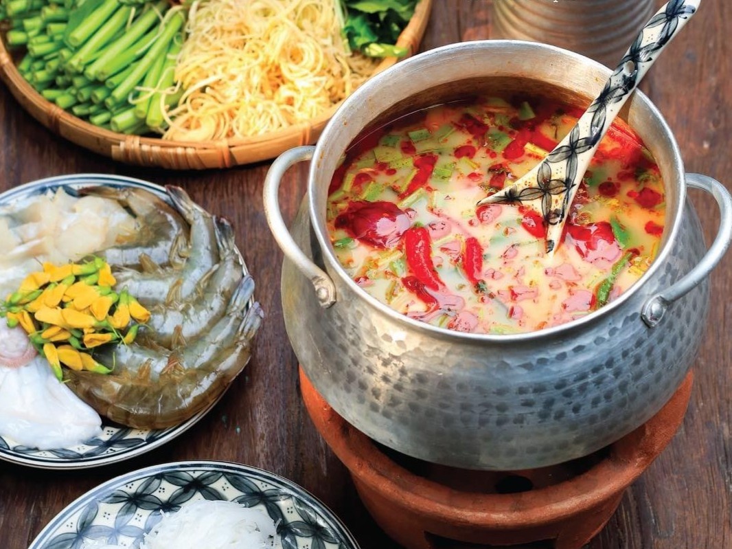 4 nha hang com que cho bua toi dau tuan o TP.HCM hinh anh