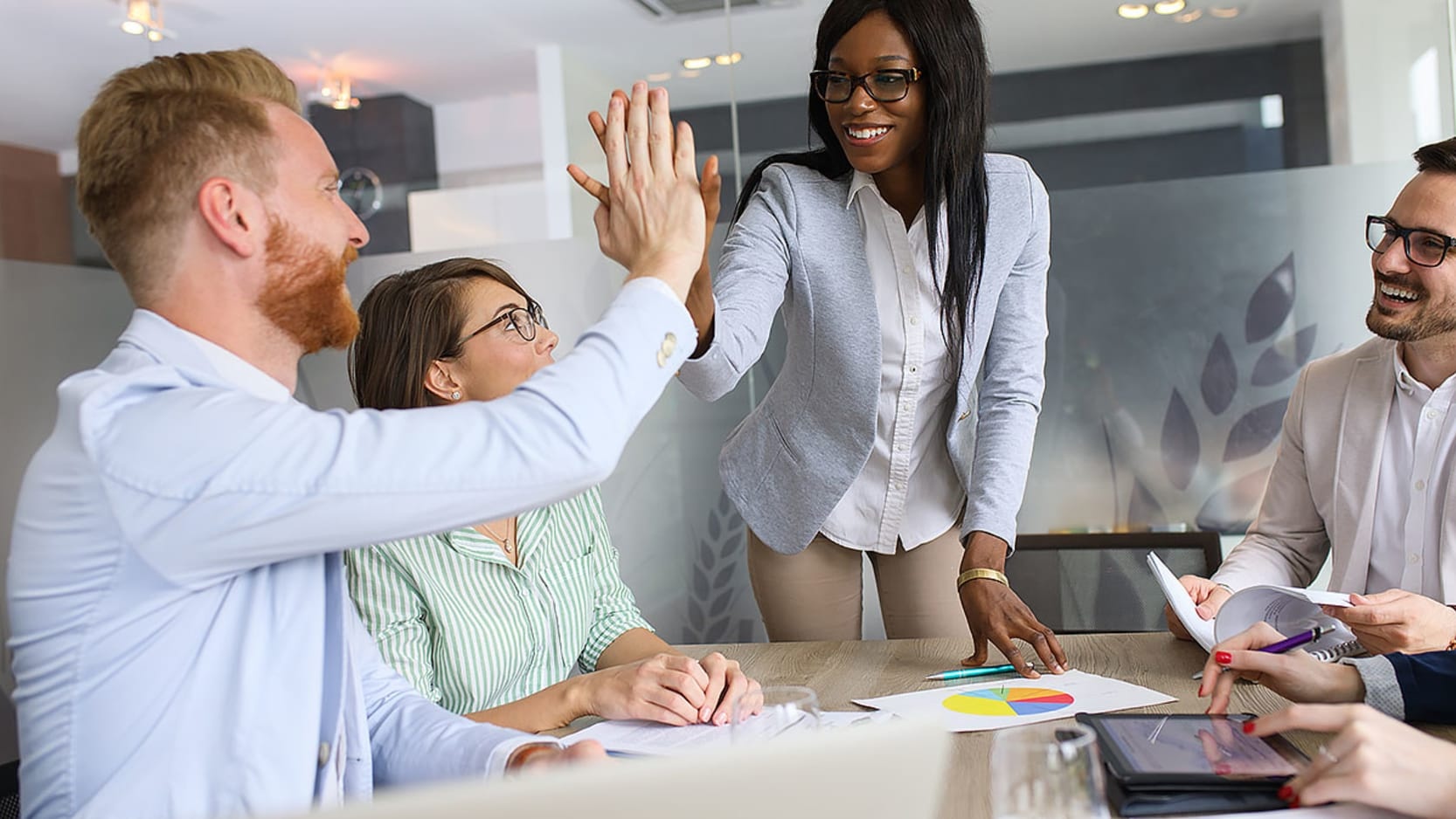 việc làm thiếu nhân lực ảnh 5 viec lam thieu nhan luc anh 5