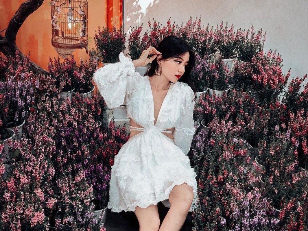 Nhung tiem ca phe hoa nhieu goc check-in o TP.HCM hinh anh