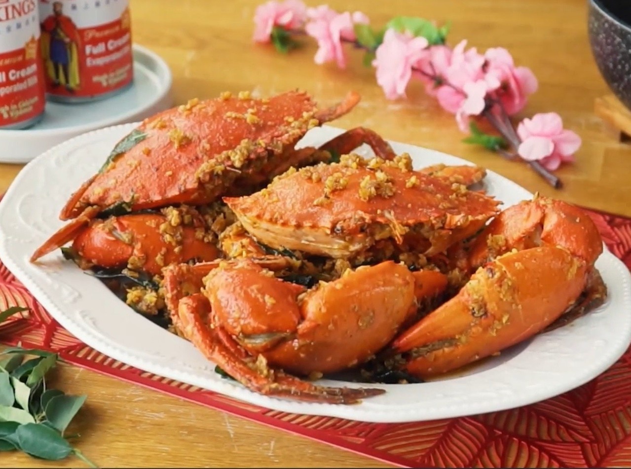 Cua sot trung muoi don gian cho bua an cuoi tuan hinh anh