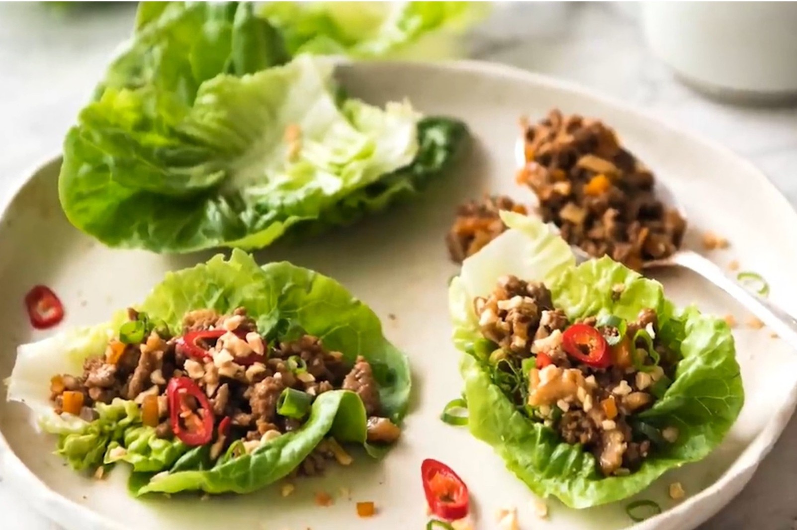 Mon rau diep cuon thit bam cho bua toi cuoi tuan hinh anh