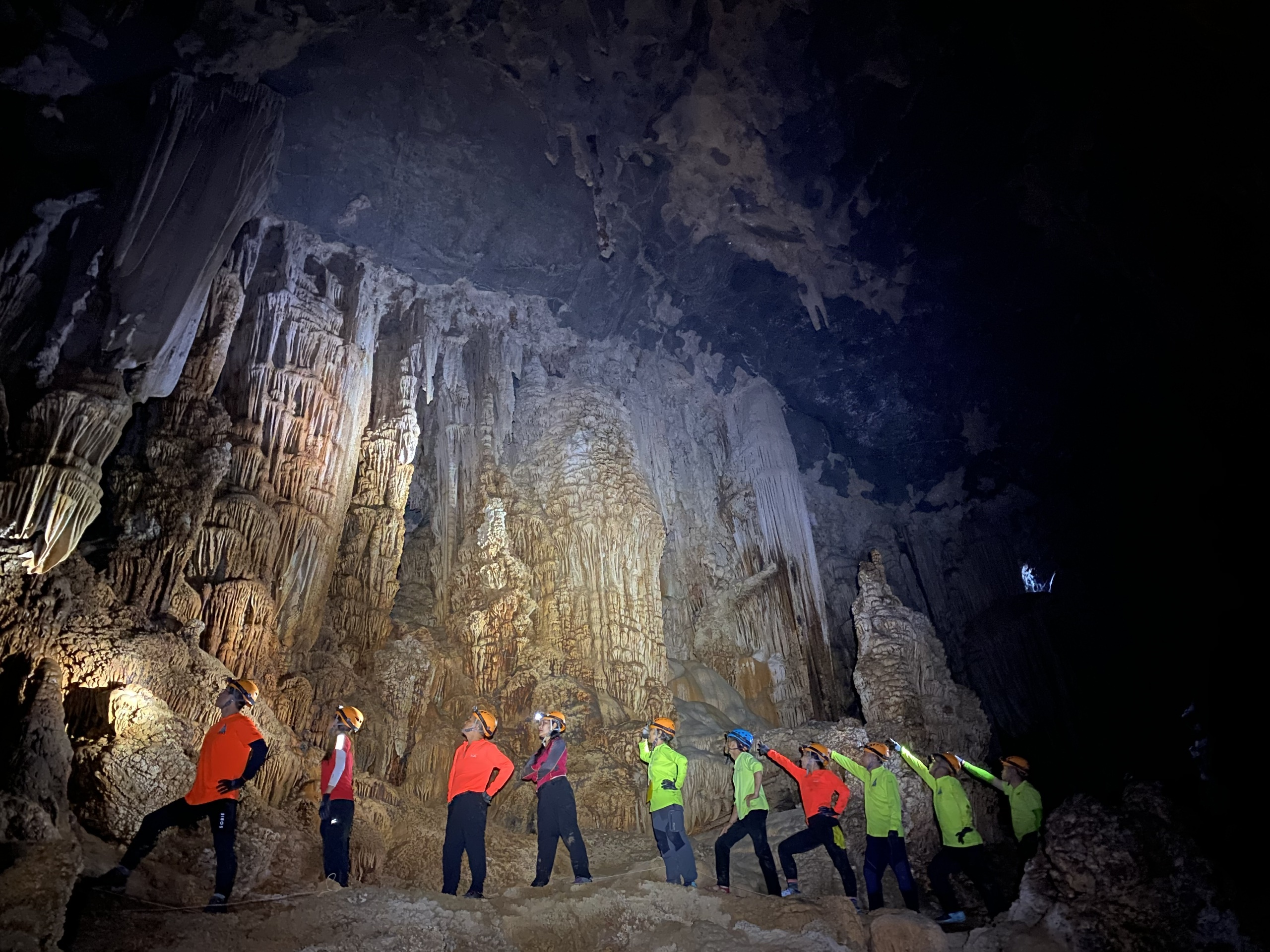 hang động Tú Làn ảnh 2 hang dong Tu Lan anh 2