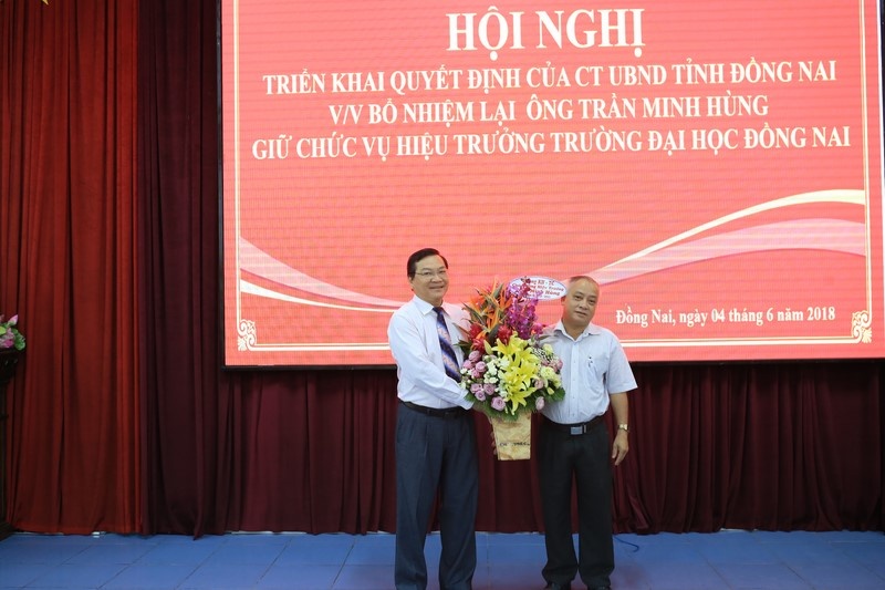 cách chức hiệu trưởng Đại học Đồng Nai ảnh 1 cach chuc hieu truong Dai hoc Dong Nai anh 1