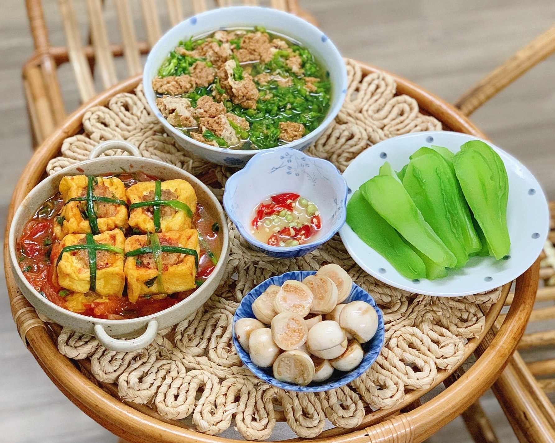 Goi y mam com don gian cho nha it nguoi hinh anh