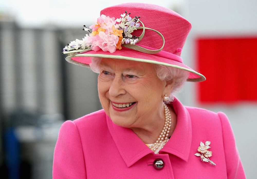 Nu hoang Anh noi duoc may thu tieng? hinh anh