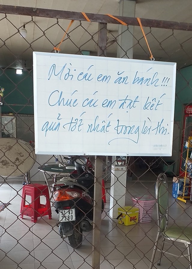 Si tu chia se cau chuyen cam dong truoc ngay thi anh 3